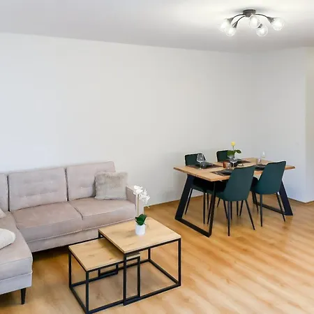 Parkside Апартаменты *