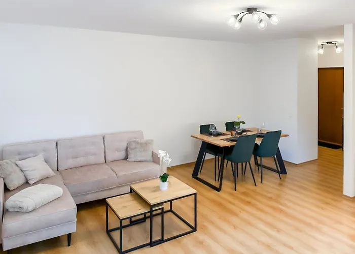 Parkside Апартаменты *